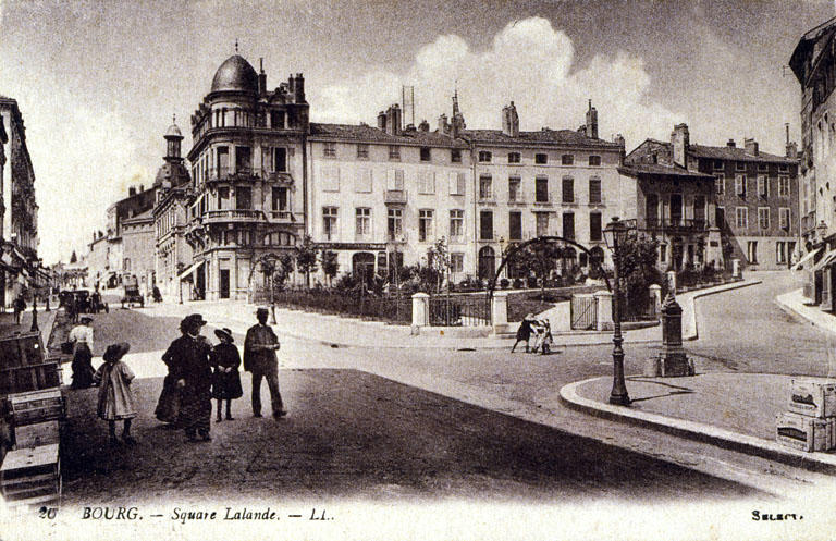 Bourg (Ain) : square Lalande