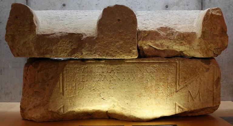 sarcophage de rhodia