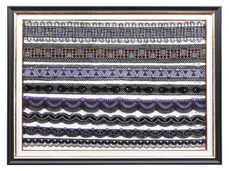 pomponnette et dentelle