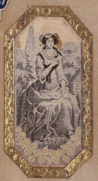 femme dans un paysage