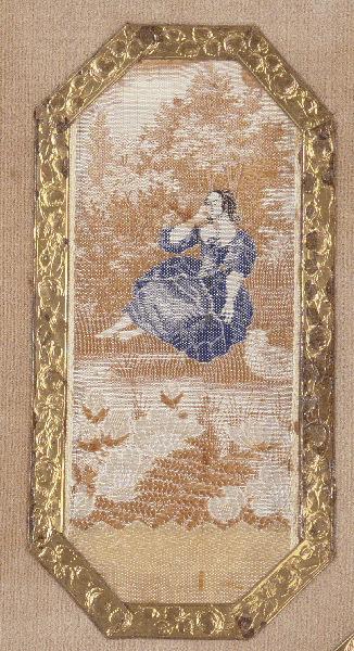 femme dans un paysage