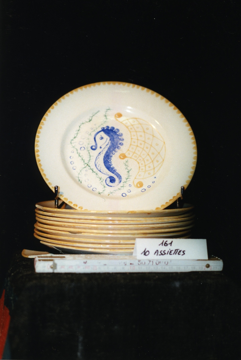 10 assiettes