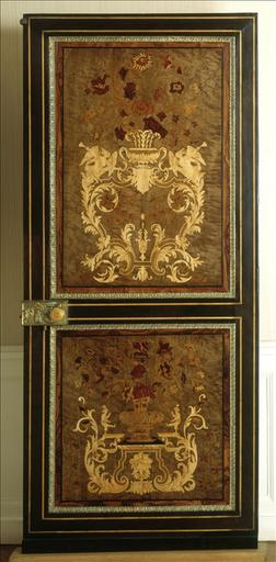 Porte en marqueterie de l'hôtel de la rue Fortunée