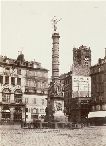 Colonne de la Victoire, dite fontaine du Palmier, place du Châtelet (1er arrondissement, Paris)