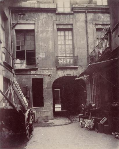 Ancien passage des Singes, menant Rue Vieille-du-Temple, côté rue des Guillemites (4ème arrondissement, Paris)