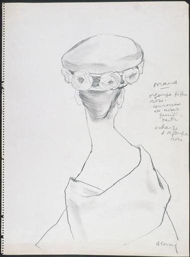 Chapeau de Maud organza [ ?] rose / couronne de roses / feuilles vertes / écharpe d´organza [ ?]