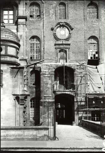 Château de Saint-Germain-en-Laye. Vue de la façade ouest pendant la restauration d'Eugène Millet (1862-1878)