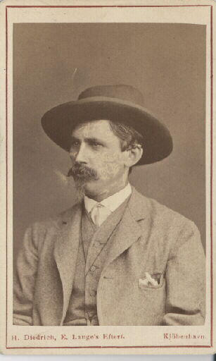 Portrait d'archéologue. Portrait de Carl Fostin. Vue en buste de trois-quarts gauche