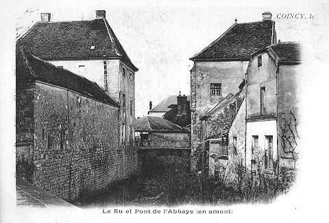 COINCY - LE RU ET PONT DE L'ABBAYE (EN AMONT)