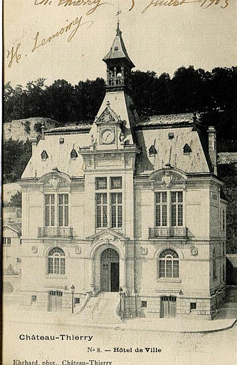 CHATEAU-THIERRY - N°8 HÔTEL DE VILLE