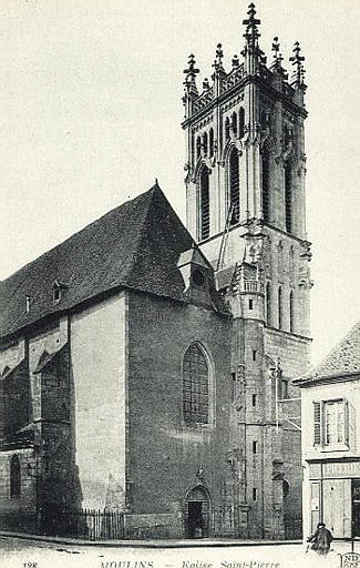 MOULINS - EGLISE SAINT-PIERRE