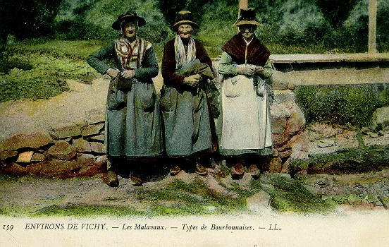 159 ENVIRONS DE VICHY - LES MALAVAUX - TYPES DE BOURBONNAISES
