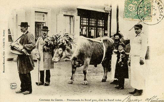 COUTUME DU CENTRE - PROMENADE DU BOEUF GRAS, DITE DU BOEUF VIOLET