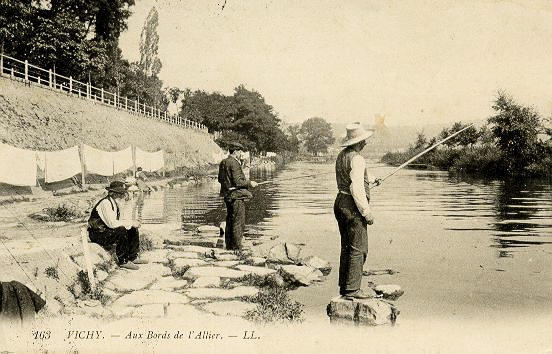163 VICHY - AUX BORDS DE L'ALLIER