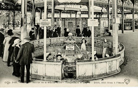 2422 VICHY - SOURCE DE LA GRANDE GRILLE - TEMPERATURE 41 DEGRES - DEBIT : 3000 LITRES A L'HEURE