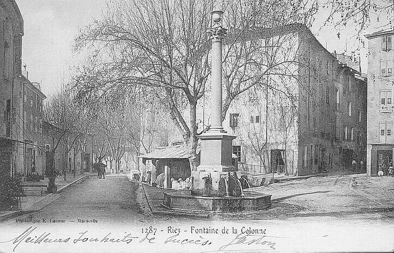 1287 - RIEZ - FONTAINE DE LA COLONNE