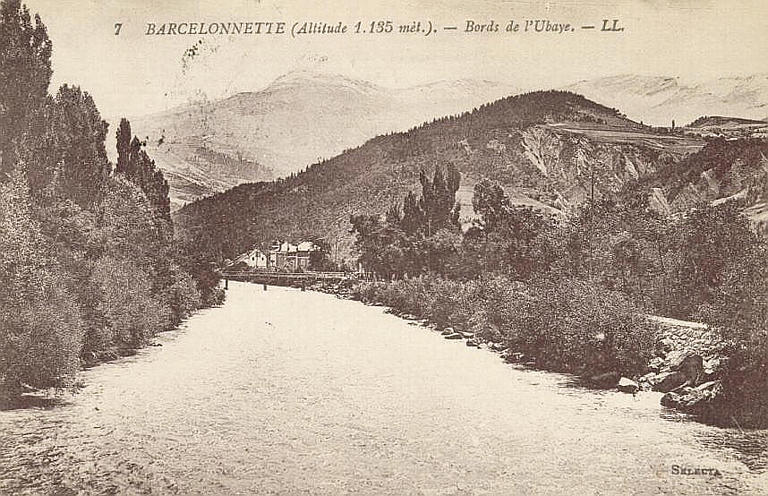 7 BARCELONNETTE (ALTITUDE 1.135 MET.) - BORDS DE L'UBAYE