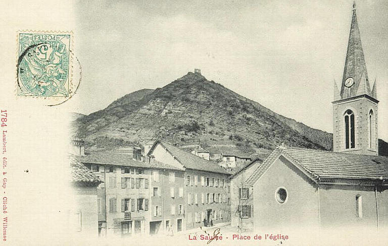 1784 - LA SAULCE - PLACE DE L'EGLISE