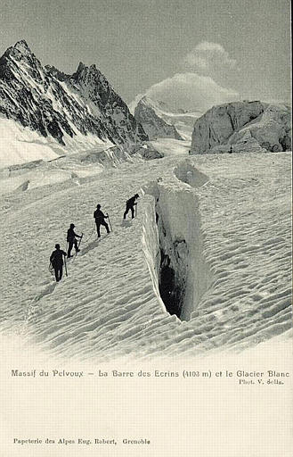 MASSIF DU PELVOUX - LA BARRE DES ECRINS (4103 M) ET LE GLACIER BLANC