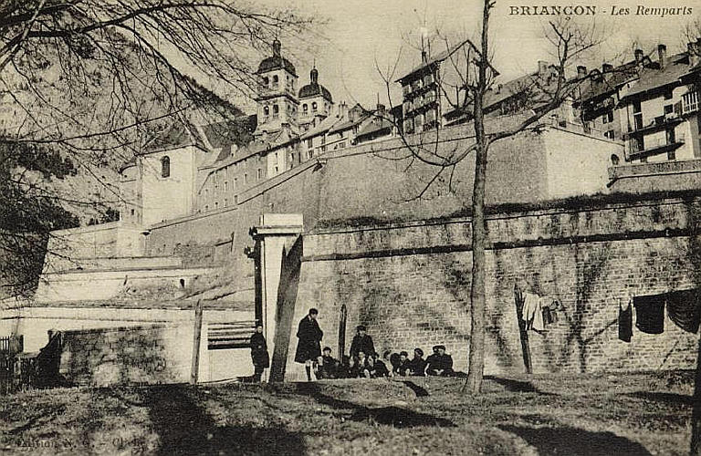 BRIANÇON - LES REMPARTS