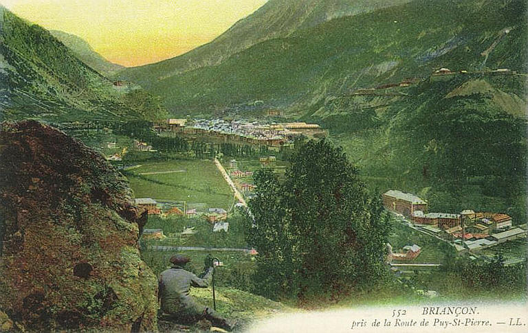 552 BRIANÇON. PRIS DE LA ROUTE DE PUY-ST-PIERRE