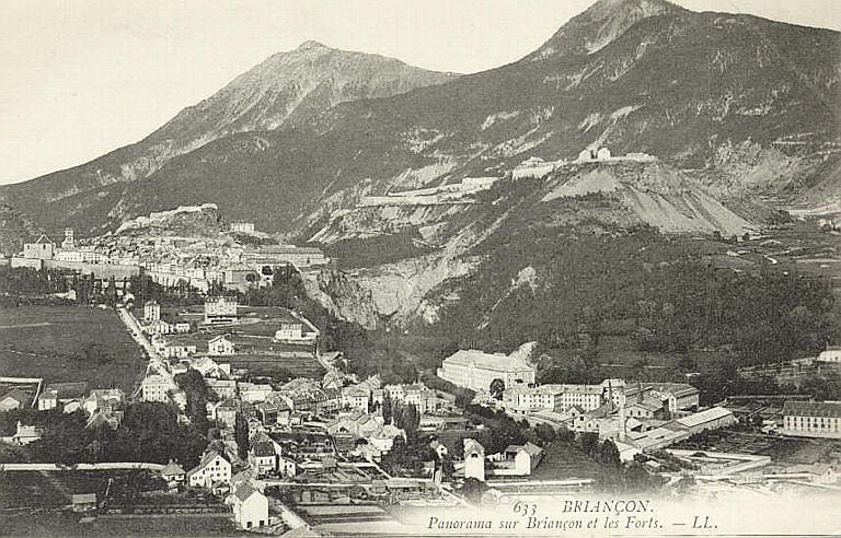 633. BRIANÇON - PANORAMA SUR BRIANÇON ET LES FORTS
