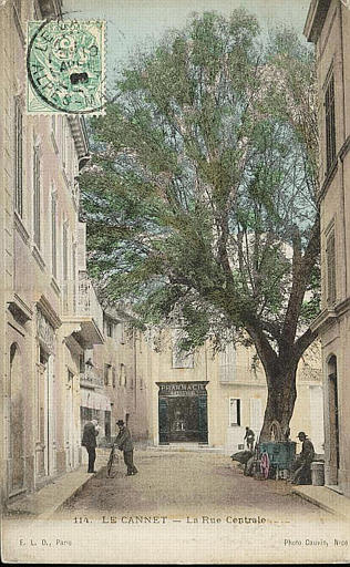 LE CANNET - LA RUE CENTRALE