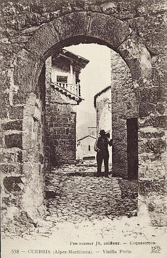 558. CUEBRIS (ALPES MARITIMES) - VIEILLE PORTE