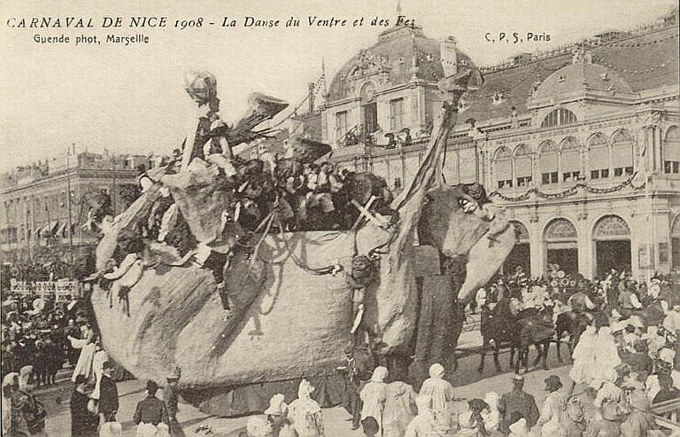 CARNAVAL DE NICE 1908 - LA DANSE DU VENTRE ET DES FEZ
