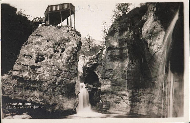 LE SAUT DU LOUP ET LES CASCADES PETRIFIANTES