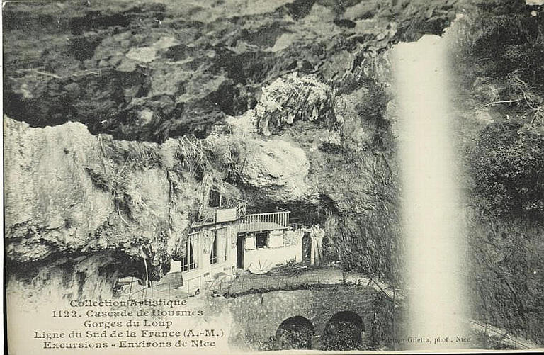 COLLECTION ARTISTIQUE / 1122. CASCADE DE COURMES / GORGES DU LOUP / LIGNE DU SUD DE LA FRANCE (A.M.) / EXCURSIONS - ENVIRONS DE NICE