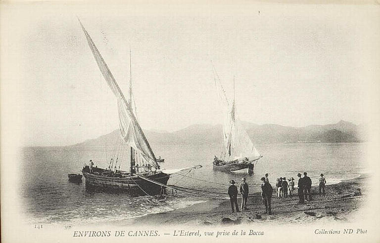 141. ENVIRONS DE CANNES - L'ESTEREL, VUE PRISE DE LA BOCCA