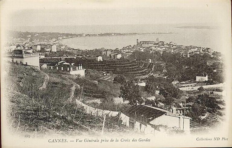 125 CANNES - VUE GENERALE PRISE DE LA CROIX DES GARDES