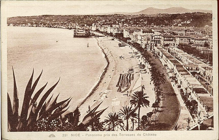 351 NICE - PANORAMA PRIS DES TERRASSES DU CHATEAU