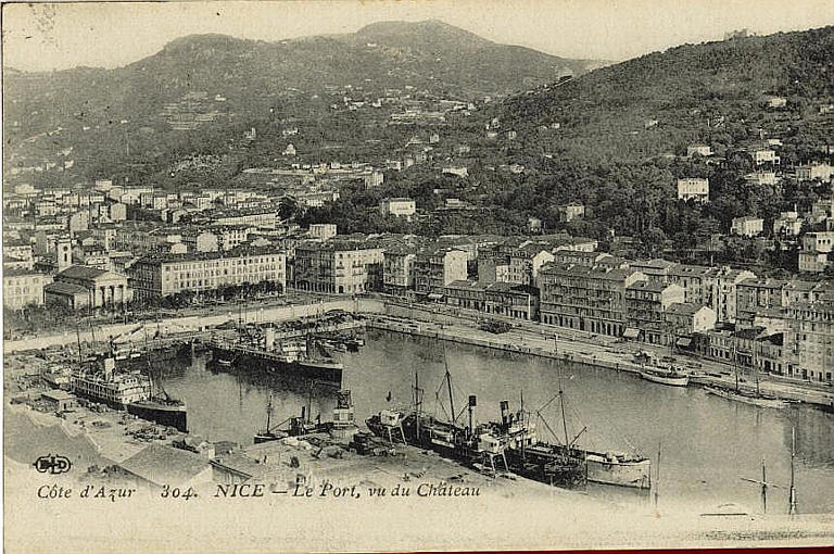 COTE D'AZUR - 304 NICE - LE PORT, VU DU CHATEAU