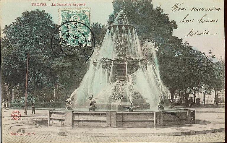 TROYES. - La Fontaine Argence