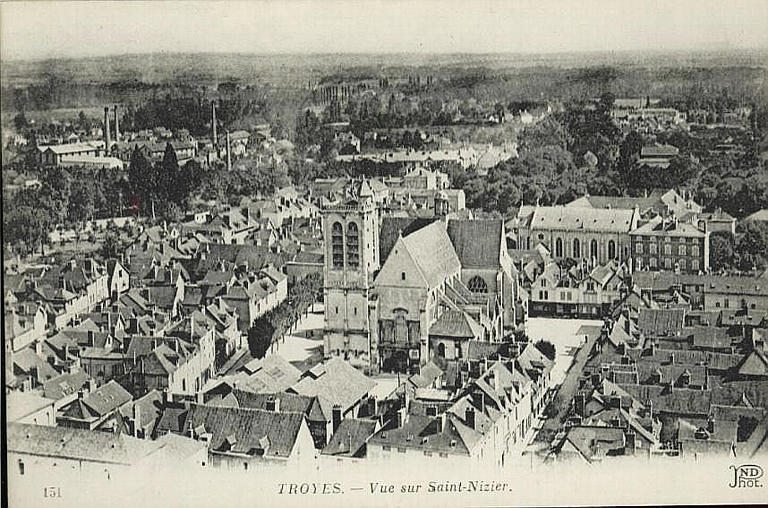151 TROYES. - Vue sur Saint-Nizier
