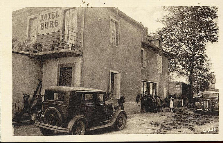 ENTREE DU VILLAGE