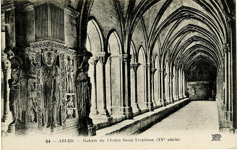 84 ARLES - GALERIE DU CLOITRE SAINT-TROPHIME (XVe SIECLE)