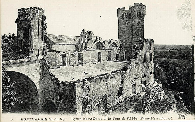 5 MONTMAJOUR - EGLISE NOTRE-DAME ET LA TOUR DE L'ABBE (SUD-OUEST)
