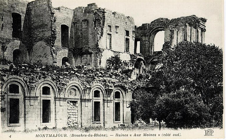4 MONTMAJOUR - RUINES 'AUX MOINES' (COTE SUD)