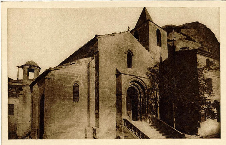 LES BAUX - EGLISE ST VINCENT, VESTIGES DES X, XII, XIV, XV, XVIe S