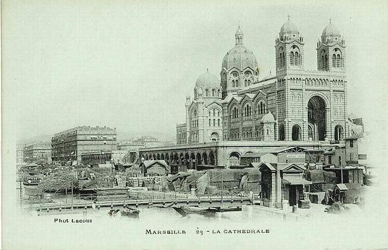 MARSEILLE 23 - LA CATHEDRALE