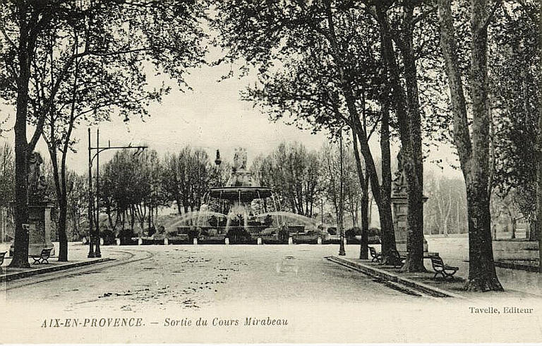 AIX-EN-PROVENCE - SORTIE DU COURS MIRABEAU
