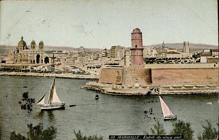 10 MARSEILLE - ENTREE DU VIEUX PORT