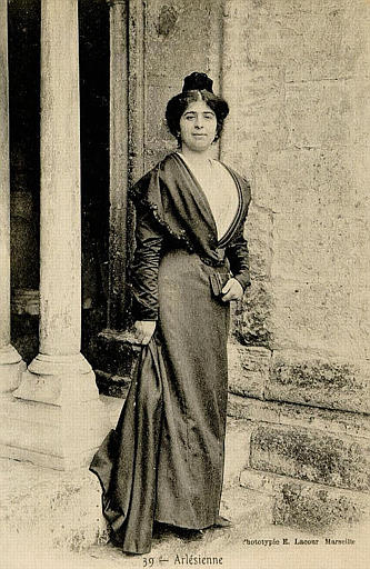 39 - ARLESIENNE