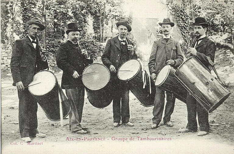 AIX-EN-PROVENCE - GROUPE DE TAMBOURINAIRES