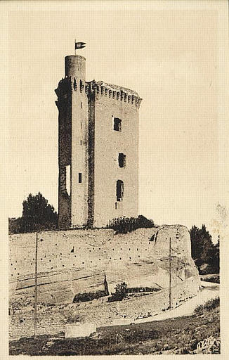 Les Bouches-du-Rhône illustrées / 13. BARBANTANE. - La Tour.