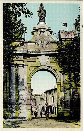 TARASCON-sur-RHONE (B.-du-Rh.) / La Porte St-Jean