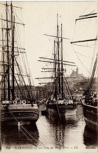 180 MARSEILLE - UN COIN DU VIEUX-PORT